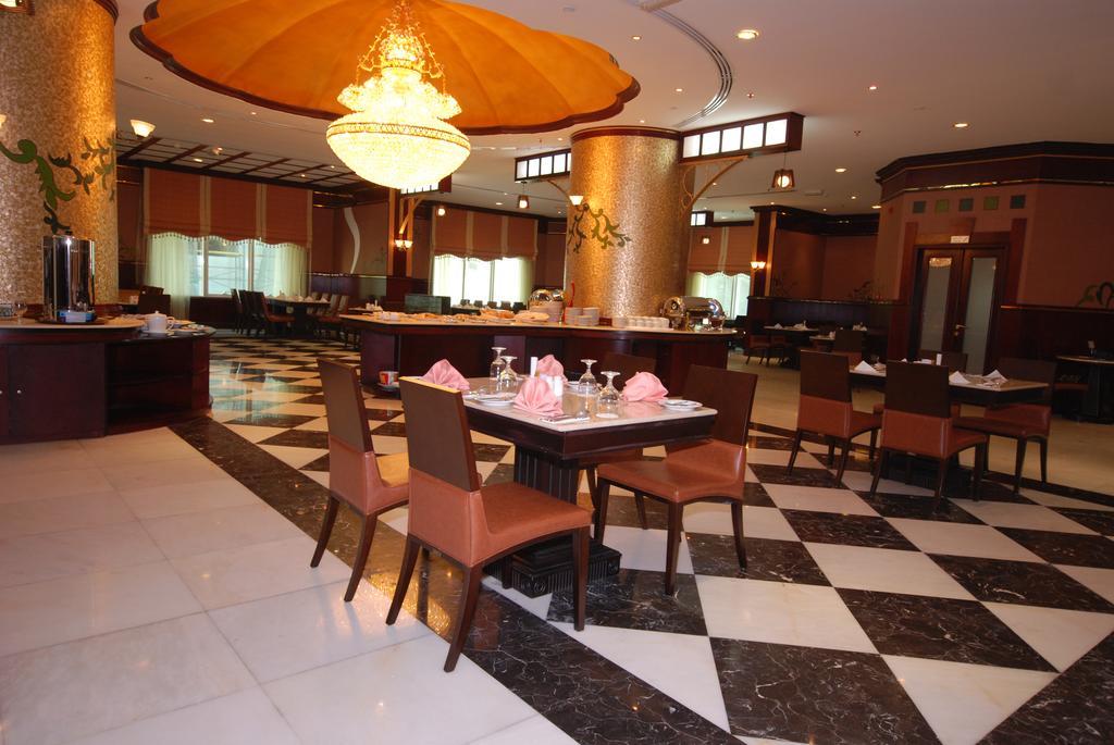 Al Bustan Tower Hotel Suites Sharjah Luaran gambar