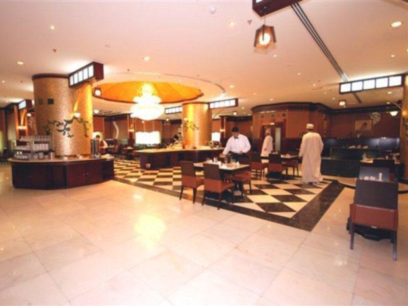 Al Bustan Tower Hotel Suites Sharjah Luaran gambar