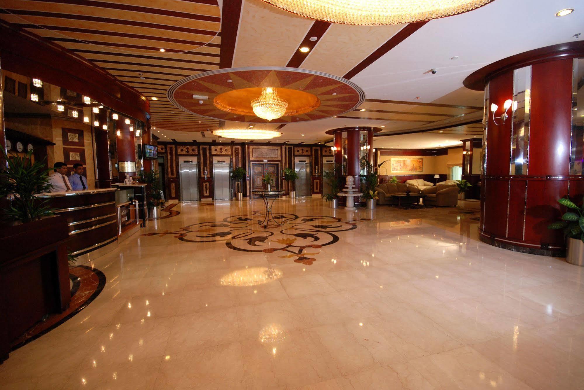 Al Bustan Tower Hotel Suites Sharjah Luaran gambar
