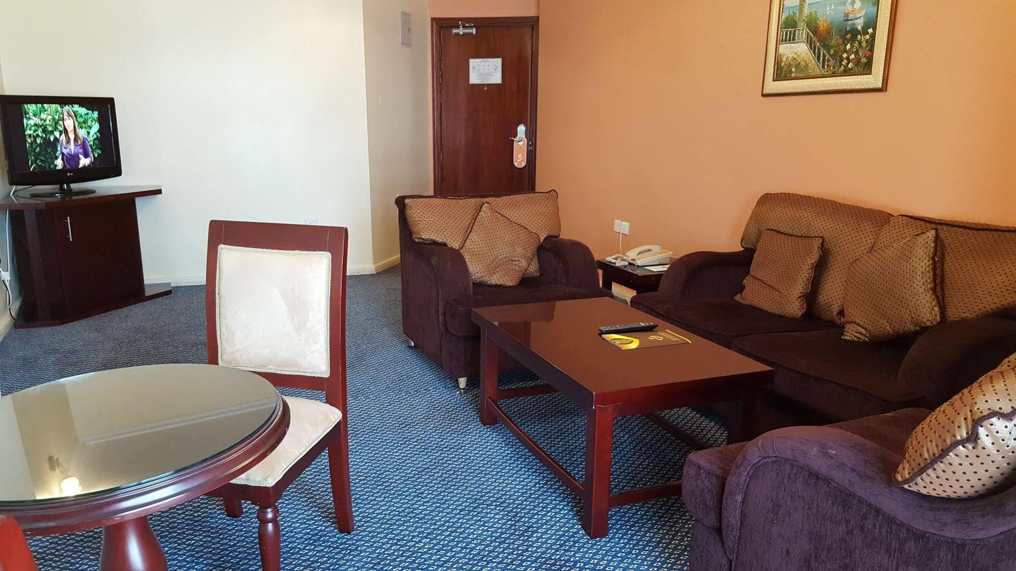 Al Bustan Tower Hotel Suites Sharjah Luaran gambar