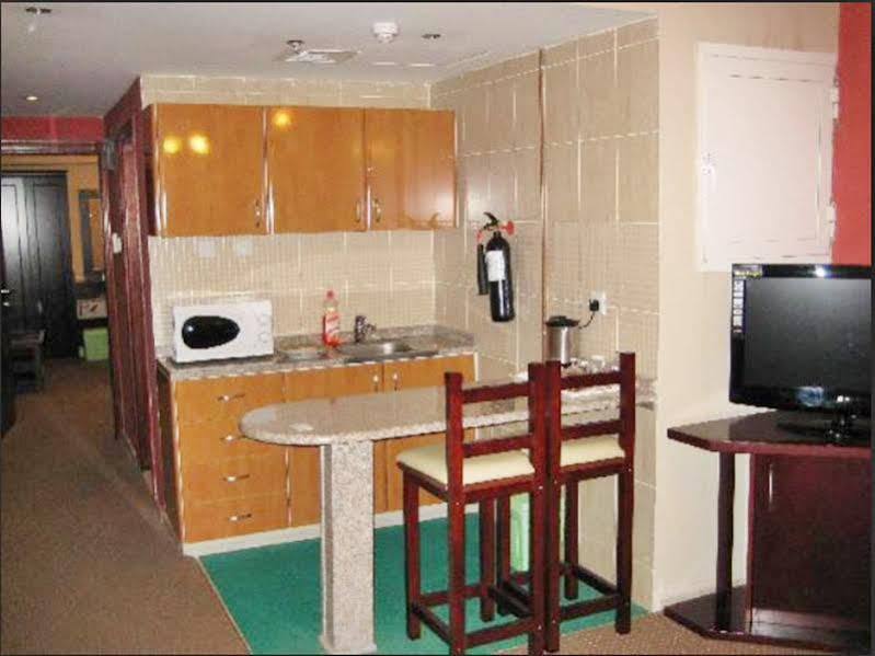 Al Bustan Tower Hotel Suites Sharjah Luaran gambar