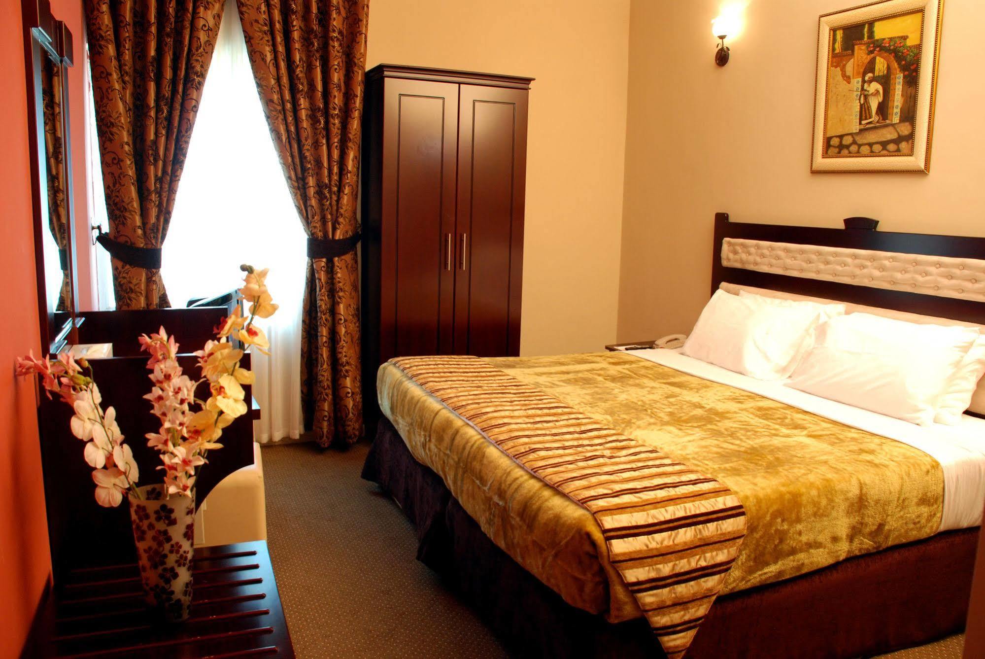 Al Bustan Tower Hotel Suites Sharjah Luaran gambar
